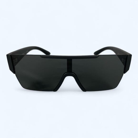 BURBERRY BE4291 346487 Matte Black Sunglasses W/case. Pre-Owned - Picture 1 of 9